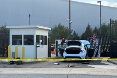 Suspect who attacked FBI Pittsburgh field office still on the loose