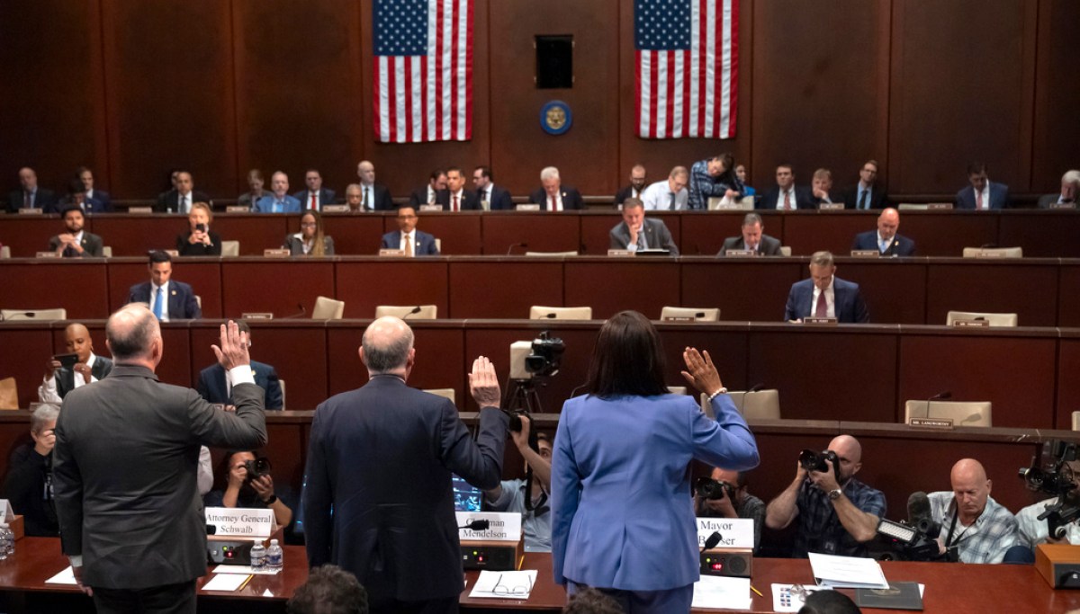 DC Council approves youth curfew vote but hurdles remain