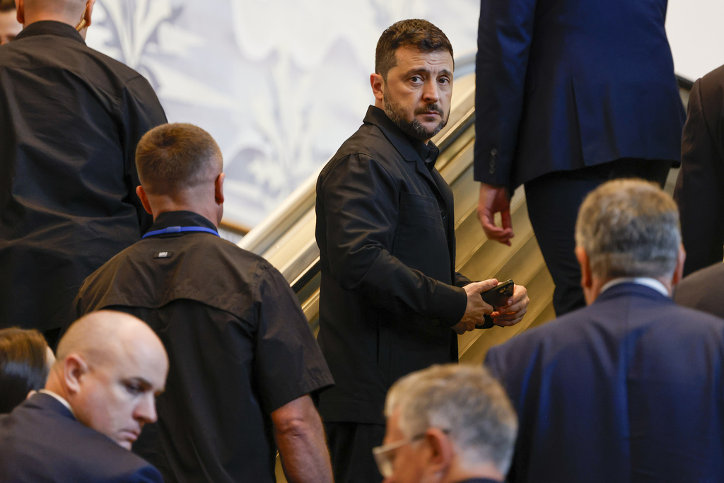 NextImg:Zelensky said he asked Trump for weapon to target Kremlin