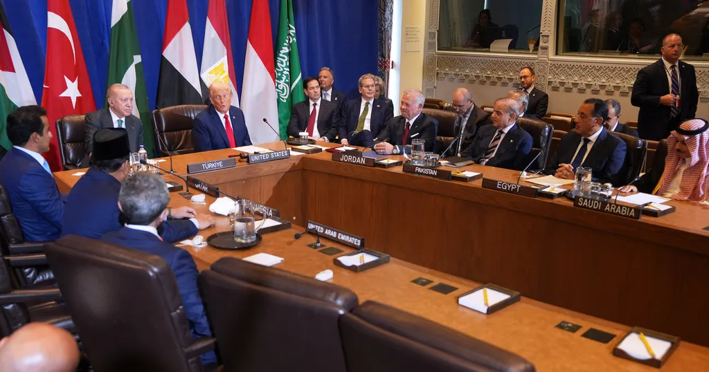 Arab leaders support Trump outline for ending Gaza war