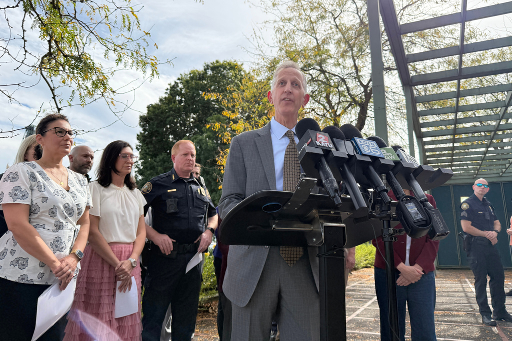 NextImg:Portland mayor says number of necessary troops in city is 'zero'