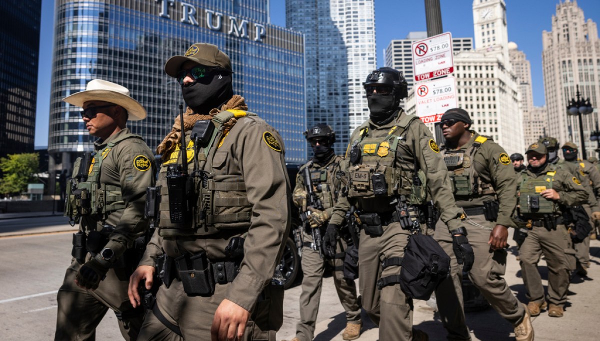 Four illegal immigrants arrested after allegedly shining laser at CBP ...