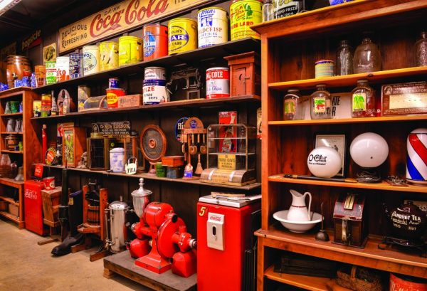 Cracker Barrel continues rebrand backtrack by suspending interior redesigns