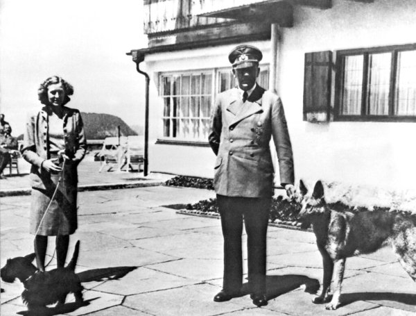 Collectors eye ‘impossibly rare’ bottle of Hitler’s Bordeaux