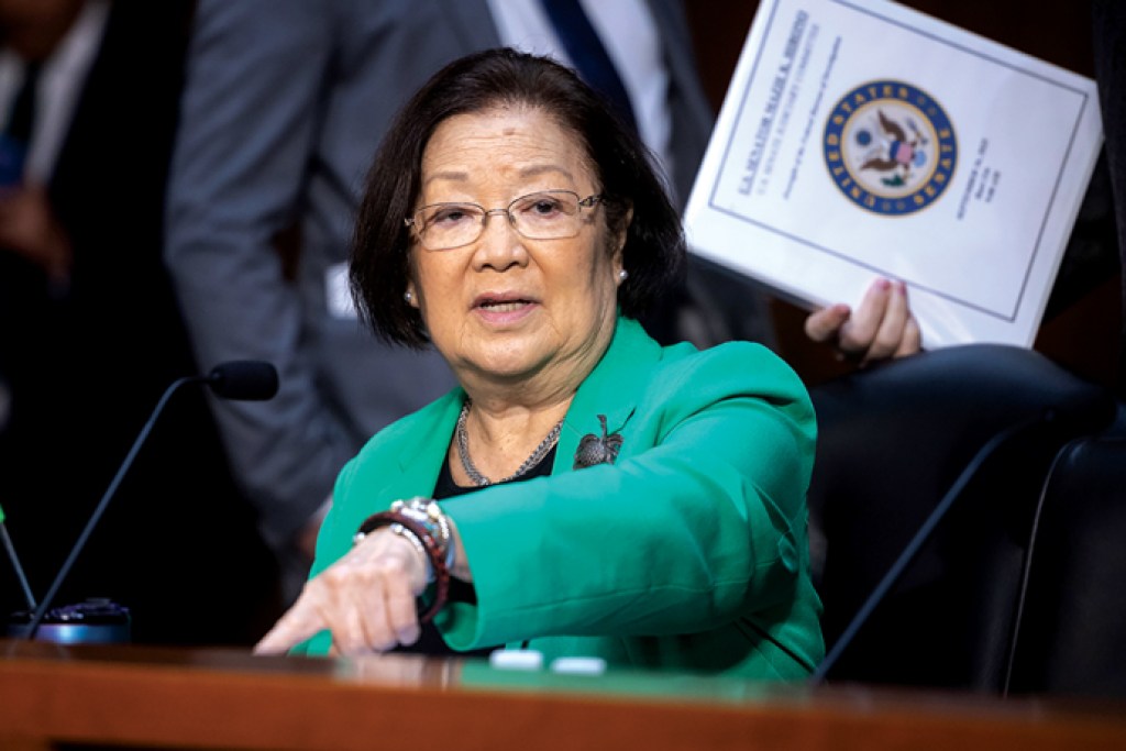 NextImg:Hirono suddenly remembers differences between men and women