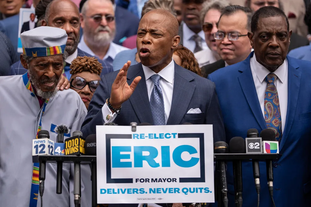 NextImg:Adams recommits to NYC mayoral race while leaving door open to rumored Trump appointment
