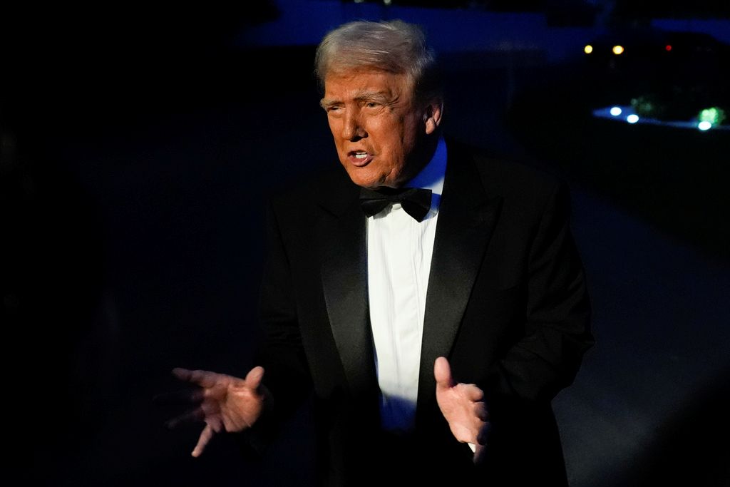 NextImg:Trump warns Taliban of 'bad things' to come if US doesn't reclaim Bagram Air Base