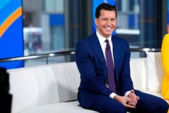 Fox News host Will Cain stops show for prayer and moment of silence after Charlie Kirk shot