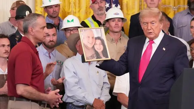 ICE, Border Patrol arrest 800 illegal immigrants during Chicago, Illinois blitz