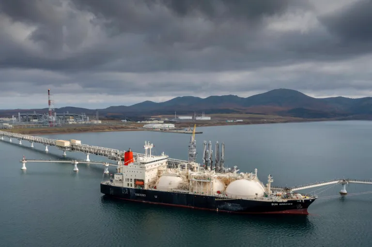 The tanker Sun Arrows loads its cargo of liquefied natural gas from the Sakhalin-2 project