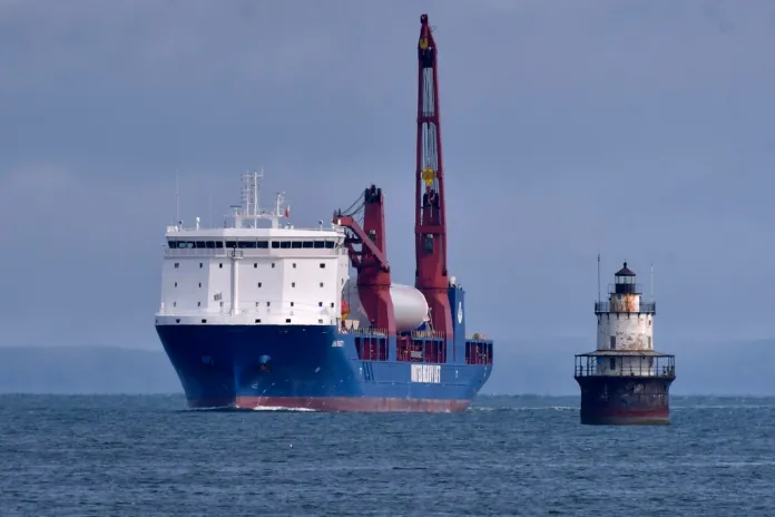 washingtonexaminer.com - Callie Patteson - Shipbuilders hit in fallout of Trump's attacks on offshore wind
