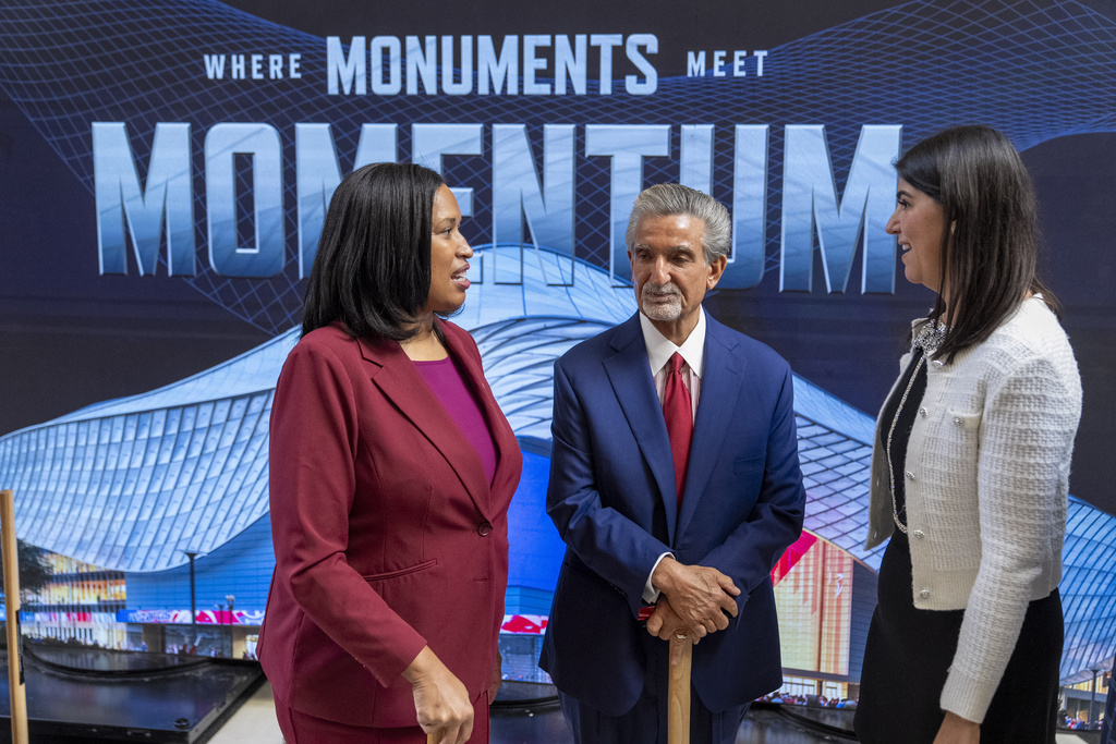 NextImg:Brooke Pinto challenges Eleanor Holmes Norton in run for DC delegate