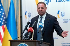 Ukrainian officials meet with US weapons manufacturers ahead of anticipated Trump-Zelensky meeting