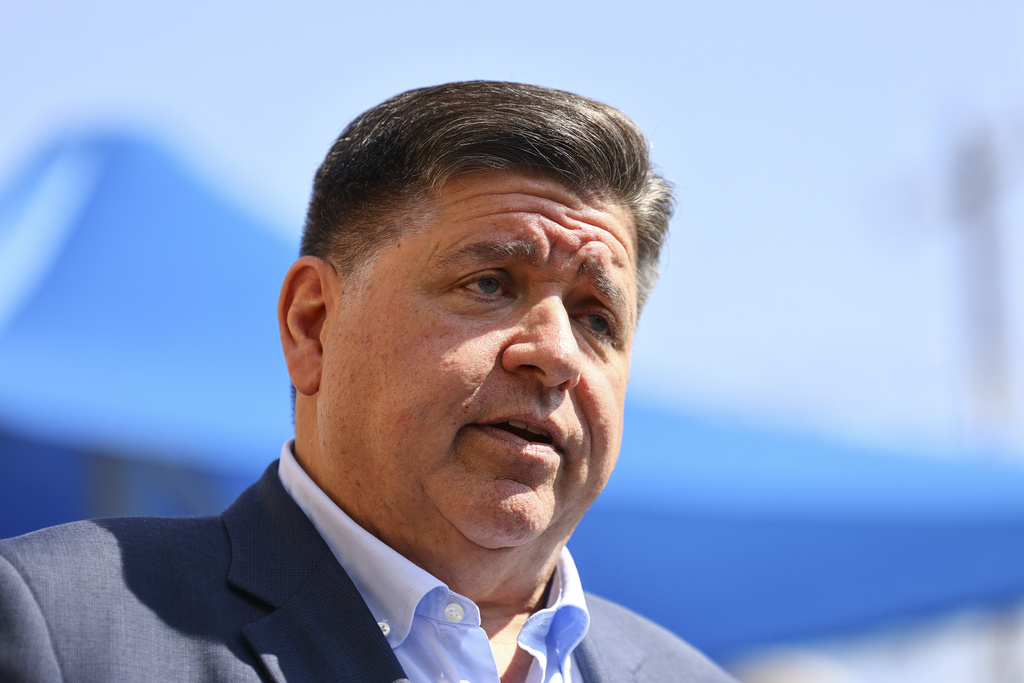 NextImg:Pritzker says Trump wants 'mayhem' in Chicago for more troops