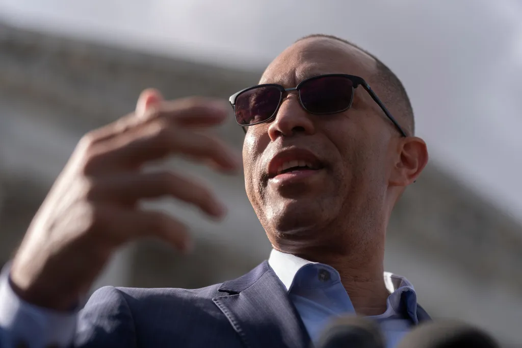 Jeffries says ‘Trump has been missing in action’