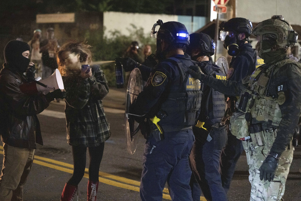 NextImg:DOJ to investigate Portland police over arrest of Nick Sortor