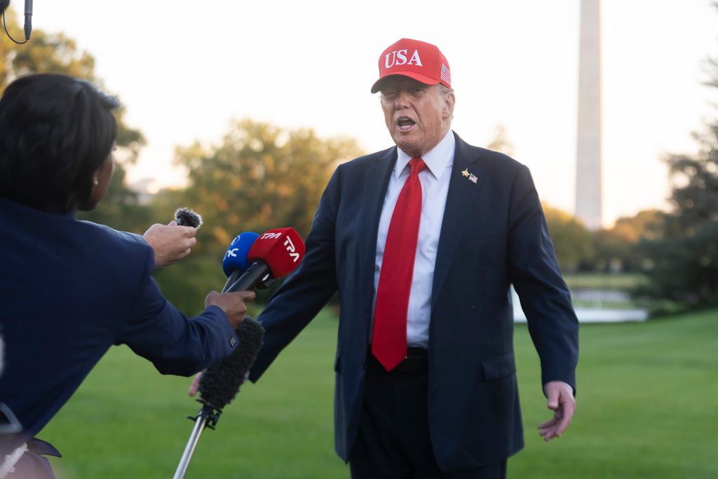 NextImg:Trump survives Senate vote to curb strikes on alleged drug boats
