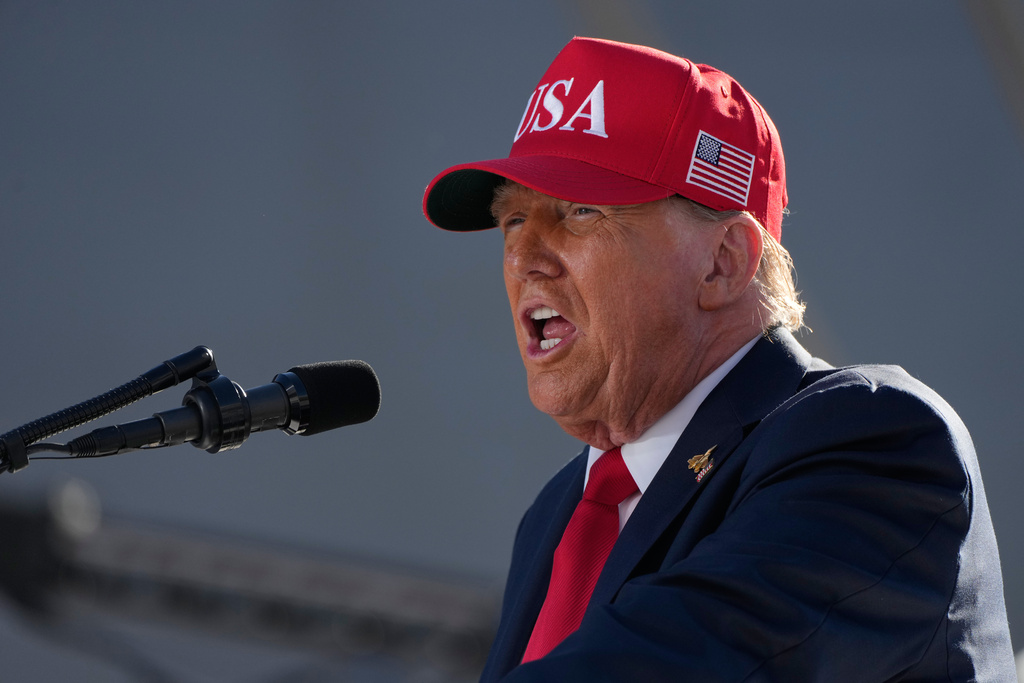 NextImg:Trump ignores Earle-Sears as he wades into Virginia races