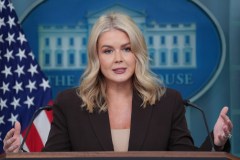 White House leaves door open to recognizing Palestinian statehood