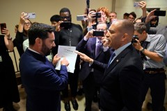 Senate Democrats cautious with shutdown demands as Jeffries faces House backlash