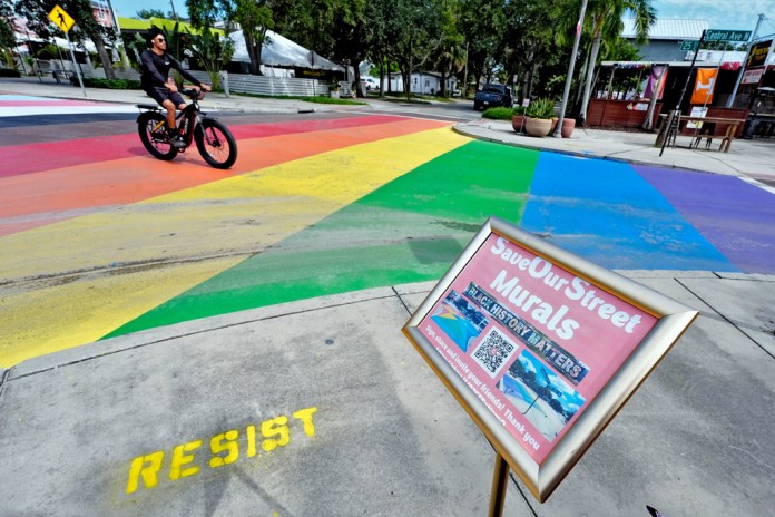 Flag proposals in St. Pete delayed thumbnail