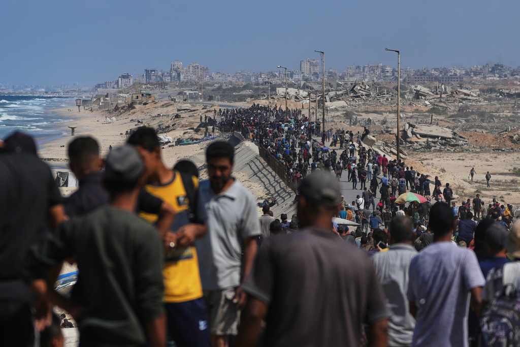 NextImg:Gaza ceasefire takes effect, ending fighting after over two years