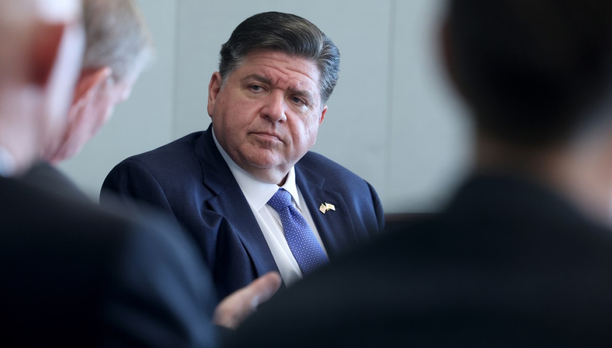 Pritzker signs Illinois bill allowing lawsuits against law enforcement officers