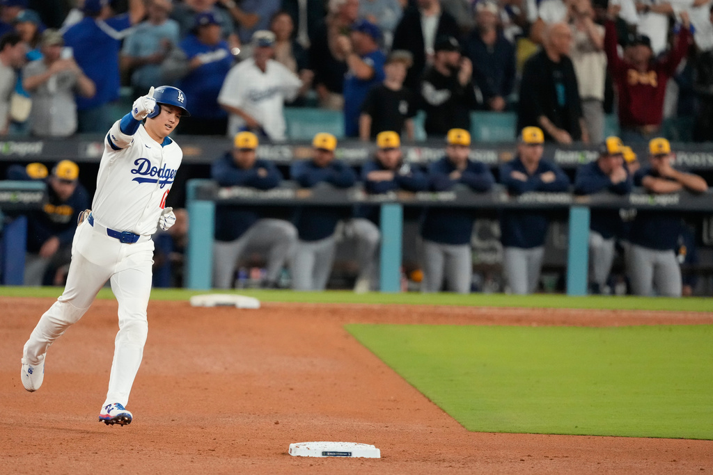 Brewers fan out of job after yelling ‘call ICE’ at Dodgers fan