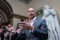 Black lawmakers ‘hold the line’ on Illinois redistricting over representation fears