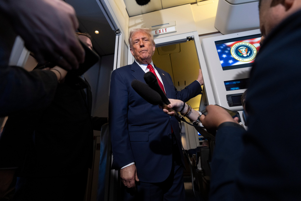 Looming SNAP deadline amps up shutdown pressure on both Trump and Democrats