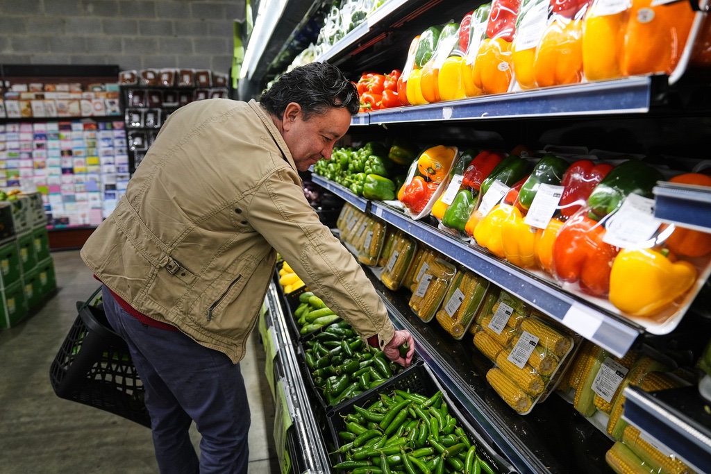 Trump asks courts how to legally fund SNAP so Americans don’t ‘go hungry’ during shutdown