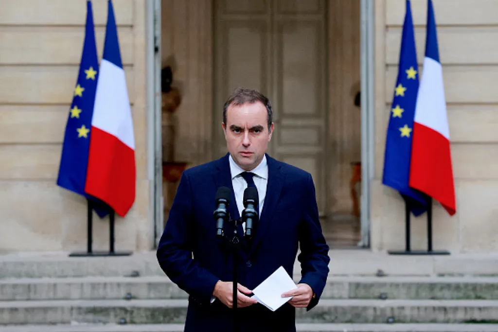 NextImg:Macron rehires Lecornu with 'carte blanche' to pass budget