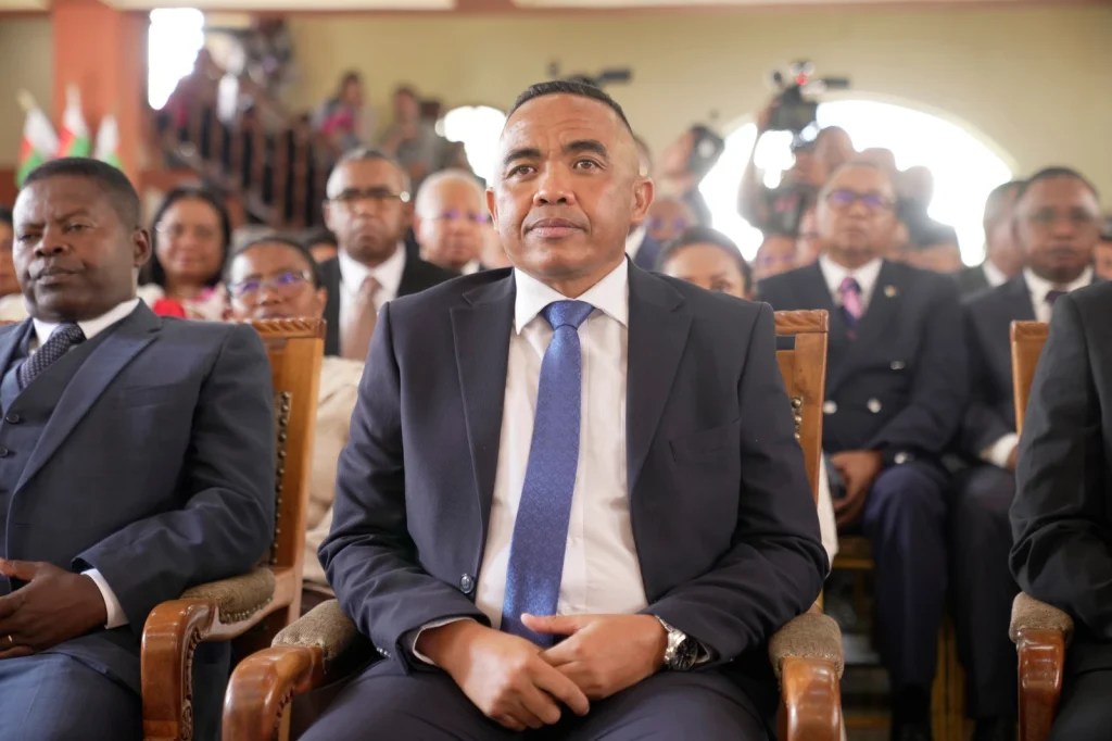 Madagascar’s coup leader is sworn in as president after a military takeover condemned by UN