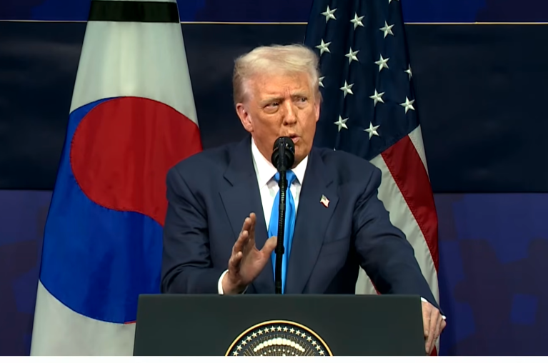 President Trump Delivers Keynote Remarks at APEC CEOs Luncheon (Credit: White House feed)