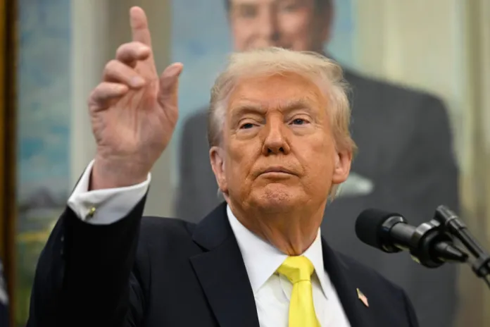 Trump plans visit to Supreme Court to watch tariffs case arguments