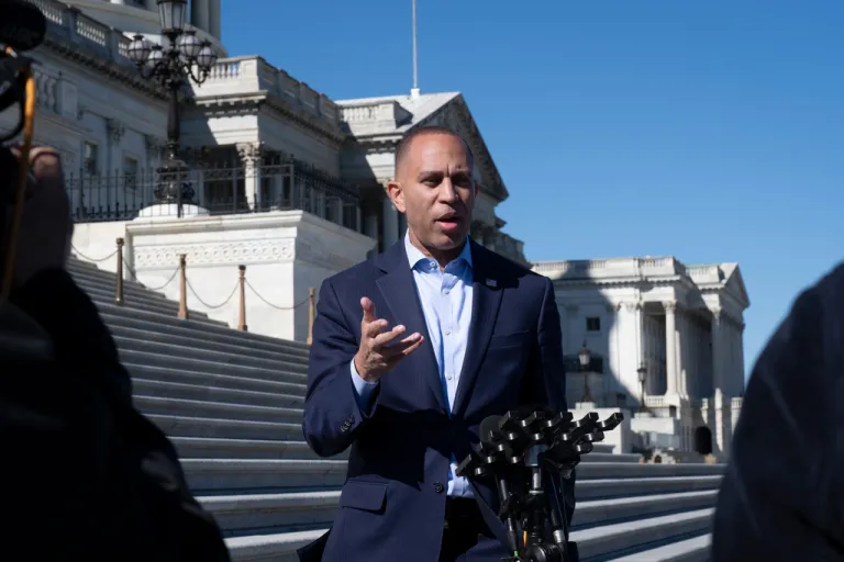 Jeffries speaks to reporters on the House steps