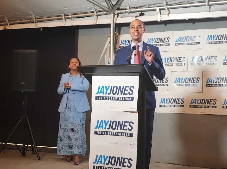 Jay Jones addresses supporters after winning the Democratic nomination for Virginia Attorney General as wife Mavis Jones looks on in Norfolk, Virginia, on June 17, 2025. (Trevor Metcalfe/The Virginian-Pilot/TNS)