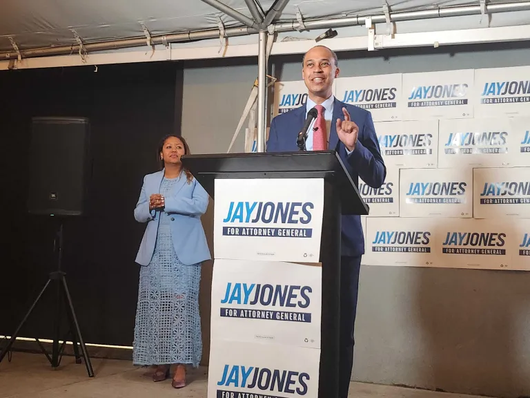 Jay Jones addresses supporters after winning the Democratic nomination for Virginia Attorney General as wife Mavis Jones looks on in Norfolk, Virginia, on June 17, 2025. (Trevor Metcalfe/The Virginian-Pilot/TNS)
