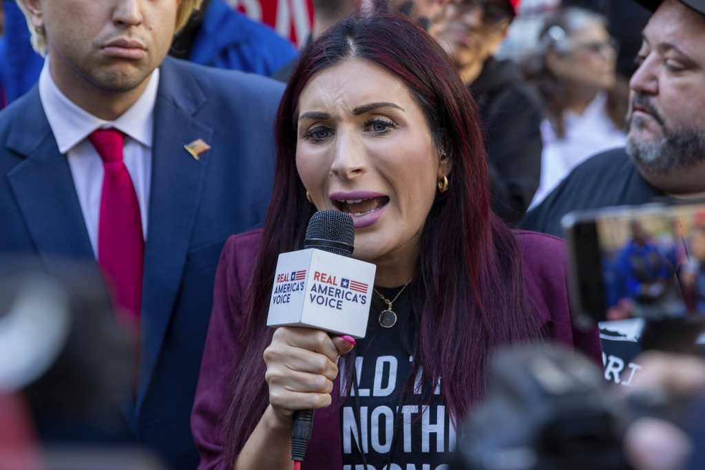 NextImg:Loomer pledges not to vote in 2026, leaves GOP after Qatari defense agreement