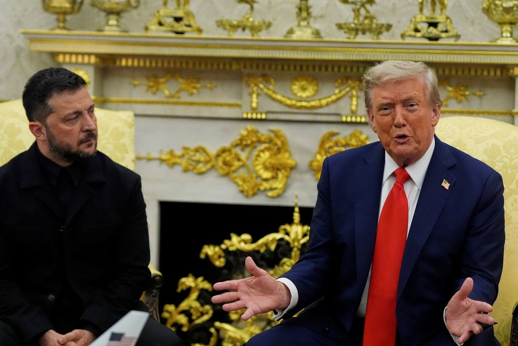 NextImg:Trump threatens to provide Tomahawks to Ukraine if Putin continues attacks
