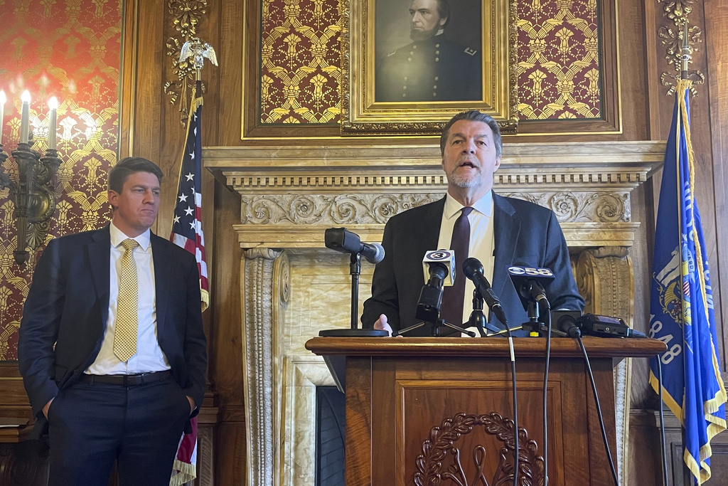 Wisconsin committee orders audit of state teacher license investigations