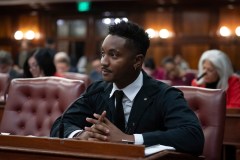 AOC says ousting Jeffries not ‘a good idea’ as Mamdani ally eyes primary challenge
