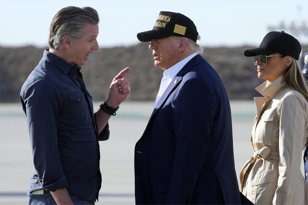 ​​Newsom says he imitates Trump online to hold ‘mirror up’ to president’s ‘madness’
