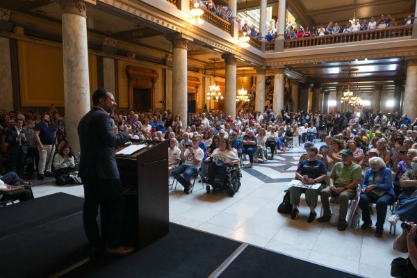 Indiana legislature to return for redistricting after state Senate changes course