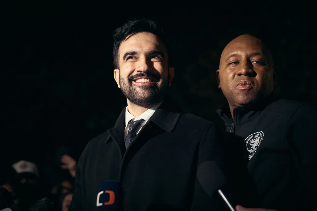 Socialist Zohran Mamdani wins New York City mayoral race against Cuomo and Sliwa