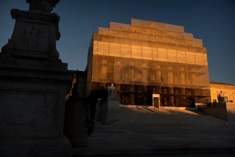 The Supreme Court building is photographed near sunset Tuesday, Nov. 4, 2025, in Washington. (AP Photo/Mark Schiefelbein)
