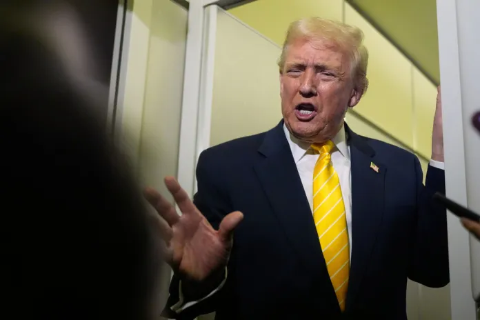 Trump rips Indiana Republicans for abandoning redistricting effort Trump rips Indiana Republicans for abandoning redistricting effort