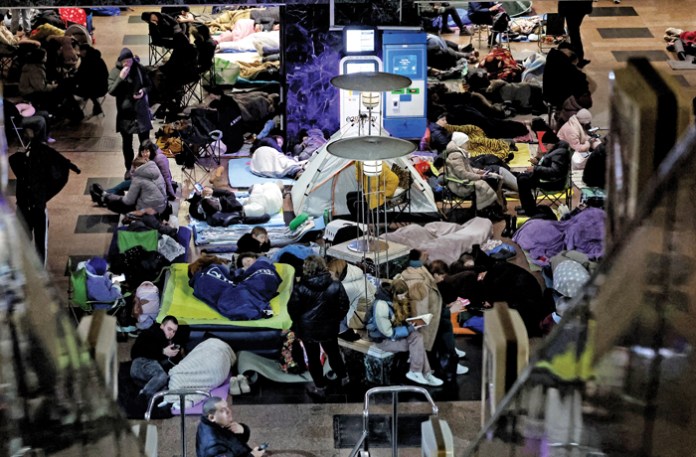 A Kyiv subway station serves as a crowded bomb shelter during a Russian air attack, Nov. 25, 2025. (Yan Dobronosov/Global Images Ukraine/Getty)