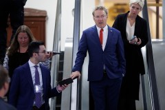 Deficit hawks thumb their nose at Trump’s $2,000 tariff rebate promise