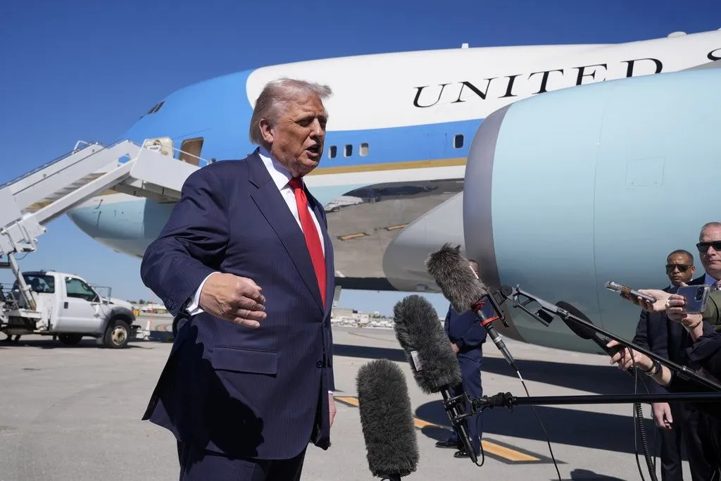 WATCH LIVE: Trump and first lady participate in dignified transfer ceremony